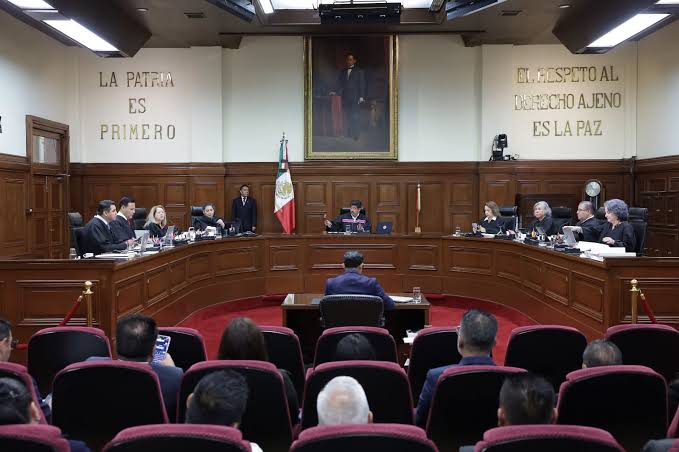 Corte valida filtro contra el crimen en candidaturas; Pío López Obrador busca diputación.