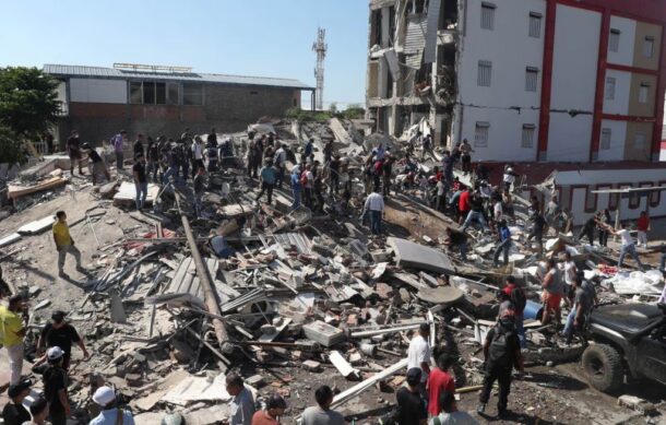 Un fuerte terremoto de magnitud 7,6 sacude Panamá.