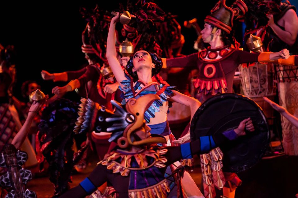 Bellas Artes se rinde ante 60 años de tradición: El Ballet Folclórico de la UdeG deslumbra con su gala de aniversario