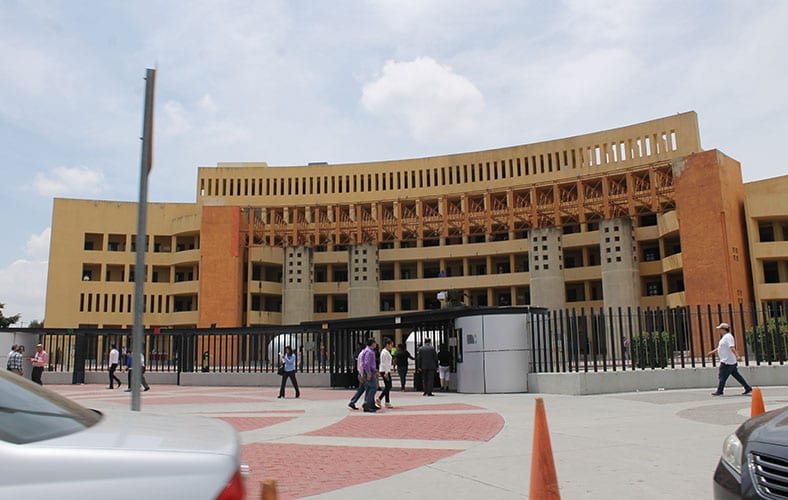 Filtran presunto archivo de 27 mil expedientes del Poder Judicial de San Luis Potosí y hackean finanzas de la Uaslp.