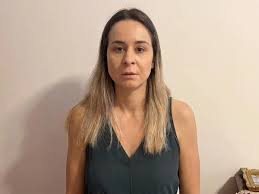 Esposa de Fernando Farías Laguna denuncia persecución y amenazas tras hablar sobre el caso de huachicol fiscal.
