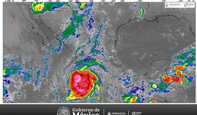 Huracán Polo continúa como categoría 5; mantiene lluvias intensas en cuatro estados