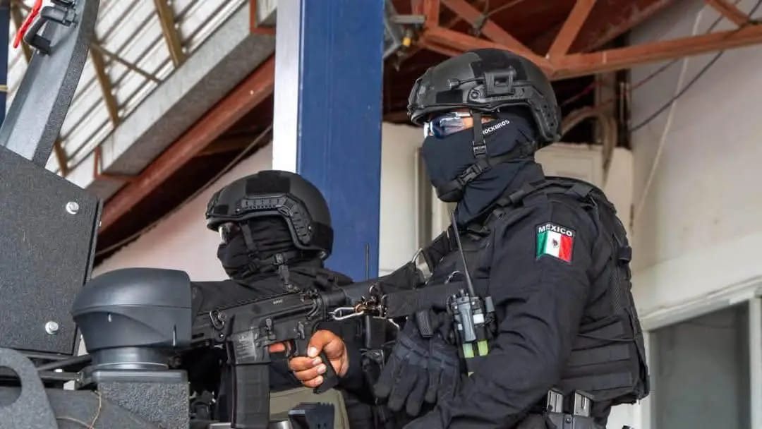 Realizan operativo de revisión en el cuartel de la Policía Municipal de Juchitán de Zaragoza