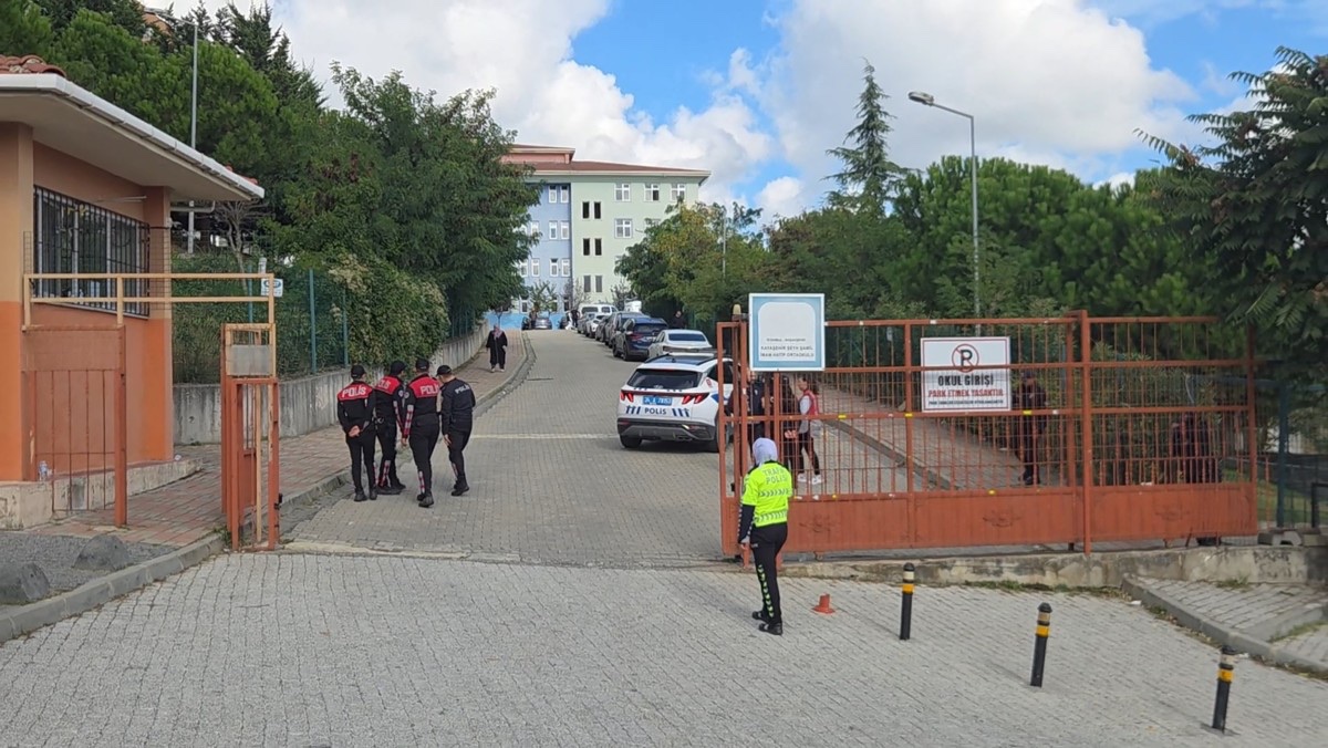 Tragedia escolar en Estambul: Muere alumna tras ataque en secundaria de Başakşehir