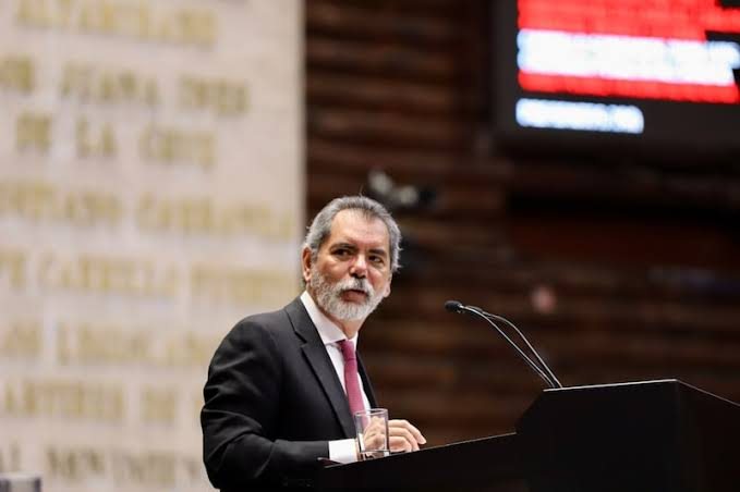 Combate el gobierno federal la evasión fiscal y el contrabando de combustible sin aumentar impuestos