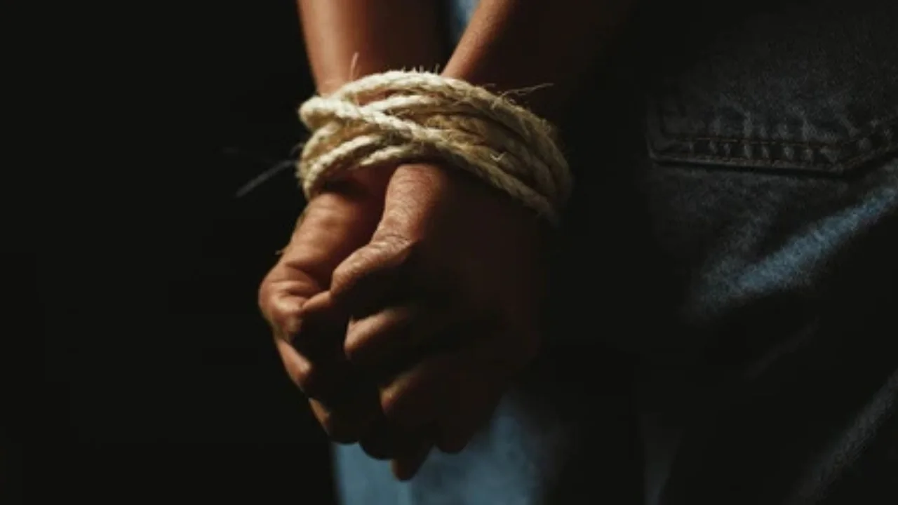 Advierte EE. UU. sobre la explotación de migrantes por el crimen organizado en las fronteras de México